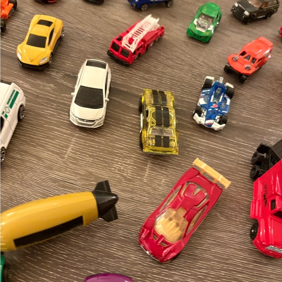 Assorted Hot Wheels Toy Cars - Picture 7 of 7